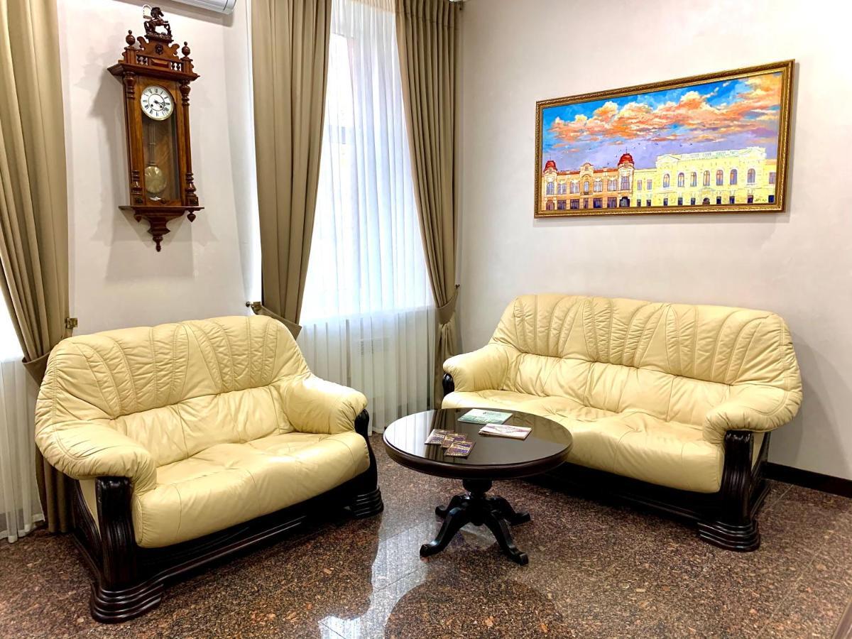 Готель Петрівський Кропивницкий Экстерьер фото